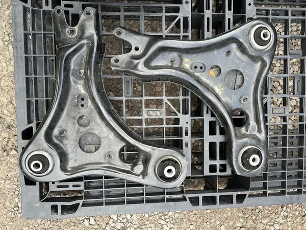 Braccio di Controllo Anteriore Destro VW ID.3 ID.4 Audi Q4 Skoda Enyaq image 2