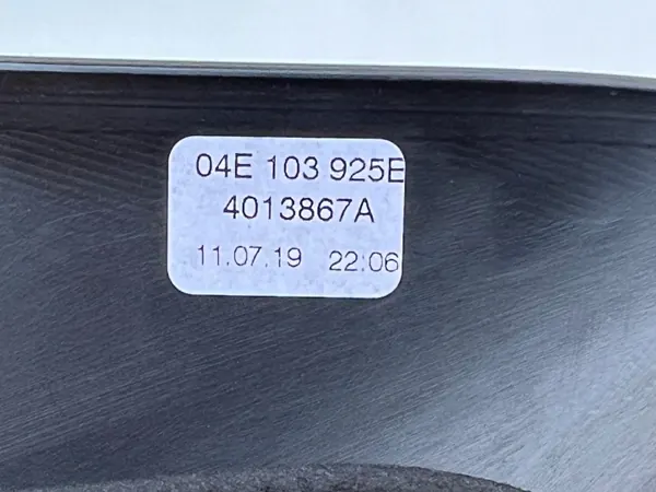 OEM 04E103925E Moottorikansi Audi A4 B9/A5 F5 1.4 TFSI image 10