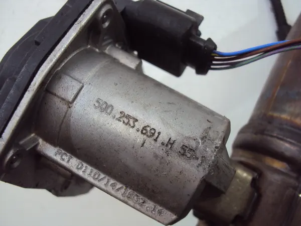 Uitlaatklep OEM 5Q0253691H Golf VII & Audi A3 image 4