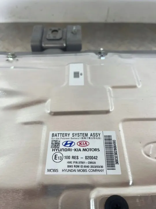 Begagnat hybridbatteri OEM 37501-CM020 för Hyundai Kona image 3