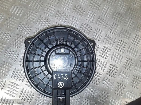 Mazda värmefläkt OEM 8727000691 - Begagnad image 3