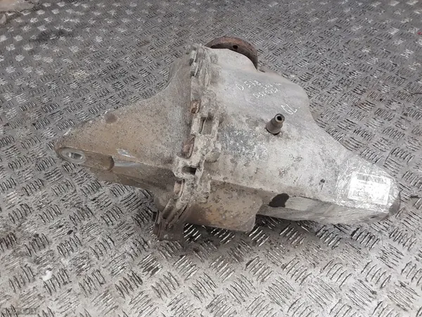 2011 Land Rover Discovery 4 Differential 3.0 Diesel CH224W063AB image 4