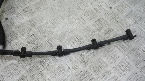 Kraftstoffleitung VW TOUAREG 4.2TDI 057130297D image 4