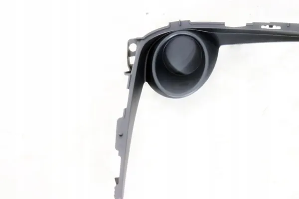 Toyota Corolla Sedan 2018 - Rivestimento paraurti destro image 2