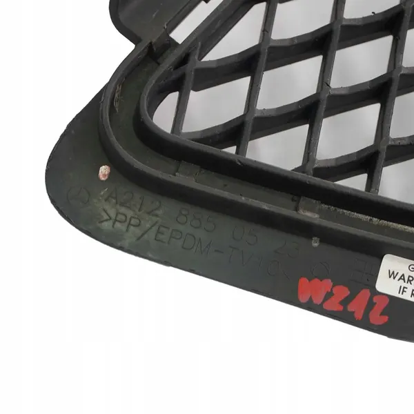 Grille Centrale de Pare-chocs Avant Mercedes W212 image 2