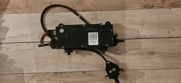 Sähköinen käsijarru OEM 360101516R Renault Scenic II:lle image 2