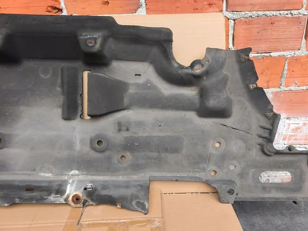 Bouclier de sous-carrosserie gauche Ford Mondeo MK5 2.0 TDCI image 6