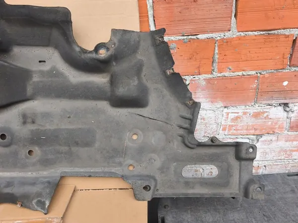 Bouclier de sous-carrosserie gauche Ford Mondeo MK5 2.0 TDCI image 7