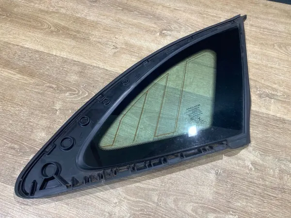 HK8329600 Ventana Trasera Derecha para Jaguar F-Pace image 2