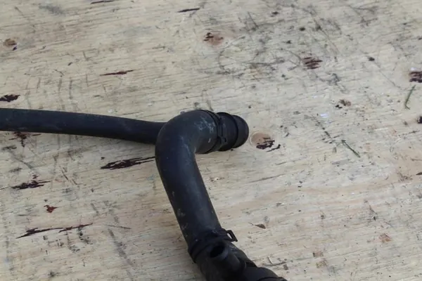 Conector de manguera de agua AUDI A6 C7 8K0122293H image 3