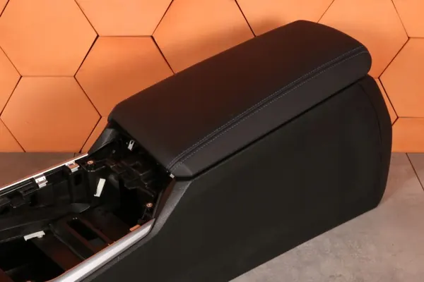 Reposabrazos central OEM 6996833 Vernasca negro BMW image 8
