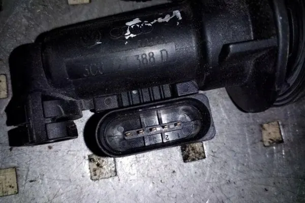 Kopplingscylinder VW PASSAT VARIANT B6 1.9L diesel image 2