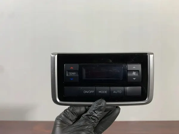 Panneau climatisation Subaru Ascent OEM 72312XC00A - Occasion image 3