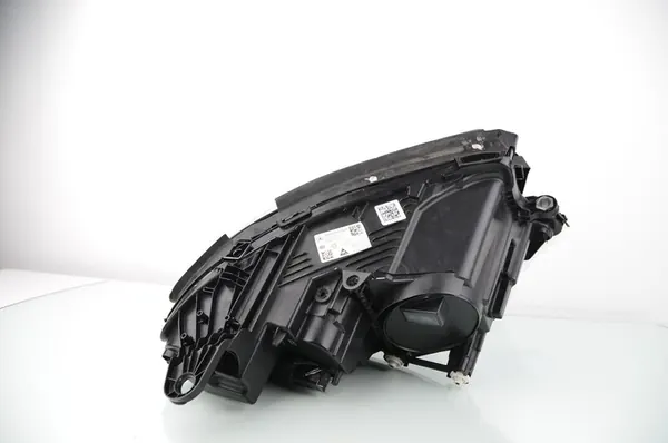 LINKER FULL LED KOPLAMP MERCEDES W213 A2139069109 image 4