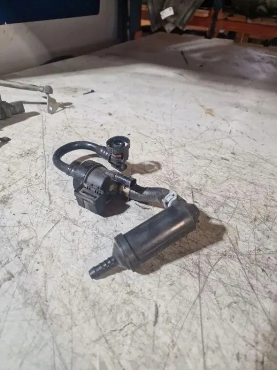 Électrovanne Audi A6 3.0L Essence OEM 06H906517A image 3