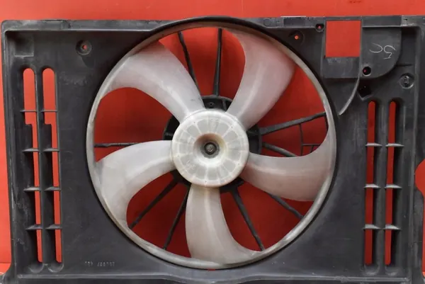 FLÄKT TOYOTA AURIS 1.6 DUAL VVTi 06-09 OEM 16363-0D120 image 2