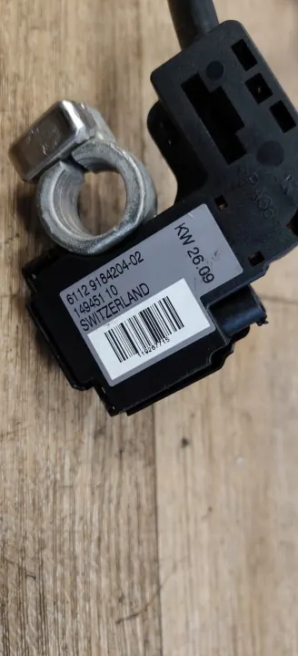 Grampo terminal negativo BMW E60 E61 OEM 9184204 image 3