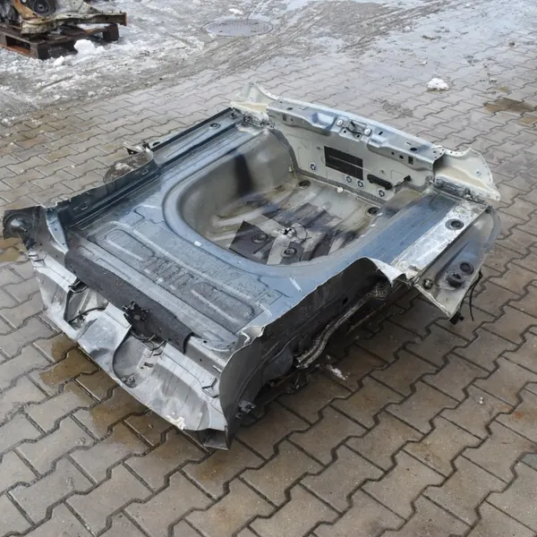Tapis arrière OEM 5E7813309 pour Skoda Octavia IV image 4