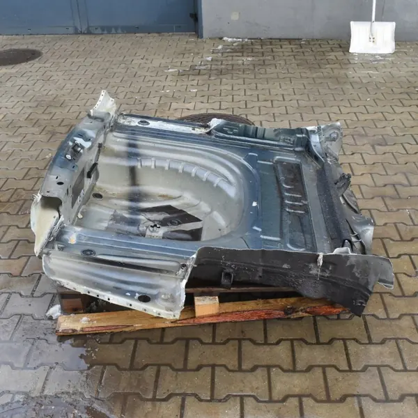 Tapis arrière OEM 5E7813309 pour Skoda Octavia IV image 7