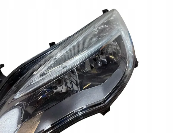 Vasen etuvalo Opel Astra image 4