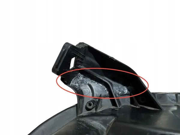 Vasen etuvalo Opel Astra image 7