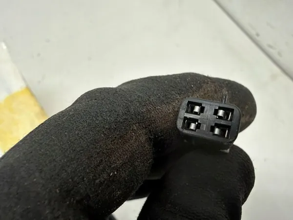 Dodge Challenger sitsensor OEM L0202293AAB image 6