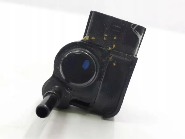 Filtre à carburant Nissan Juke I 2013 OEM 18L30 image 6