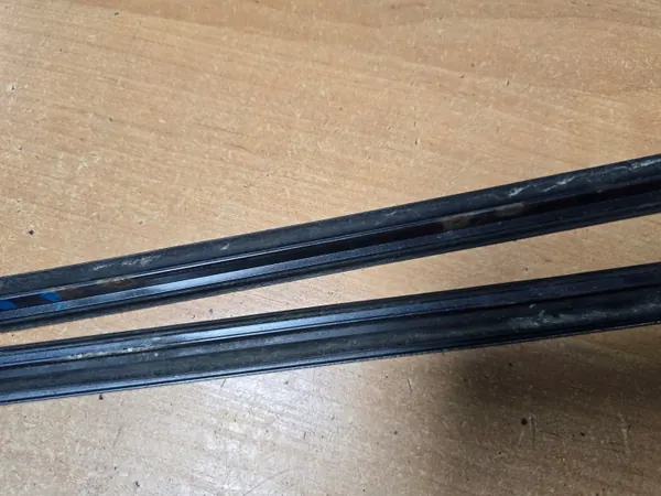 BMW E90/E91 Frontscheibenleiste OEM A22 Komplett image 7