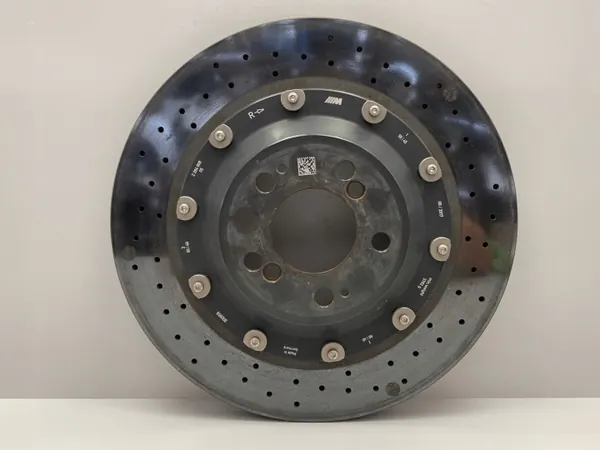 BMW M3 F80 F82 Keramische rechter achter remklauw image 7