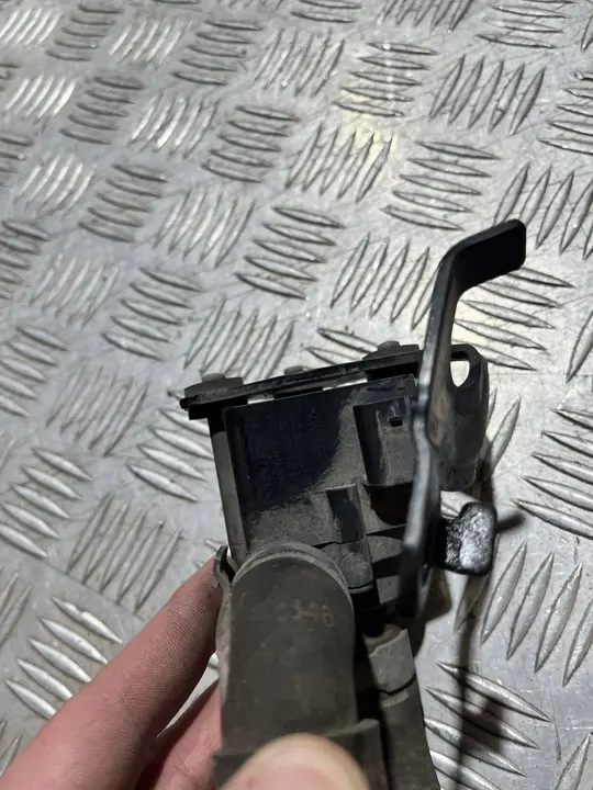 Vattenpump Slang Audi Q2 GA 16- 1.6 TDI 5Q0131984Q image 3