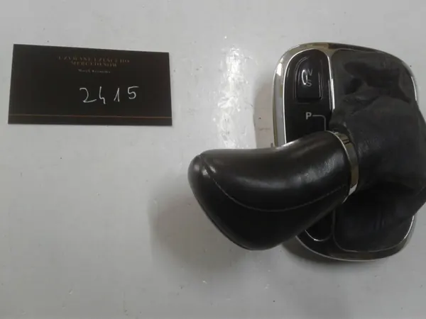 Pommeau de levier noir cuir OEM 2032674810 - Occasion image 2