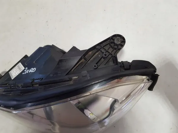 Linker Koplamp Mercedes C W204 A2048205159 image 7