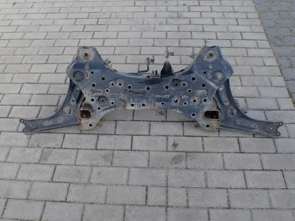 Carrinho transversal Hyundai OE usado OEM 62401-J7AA0 image 10
