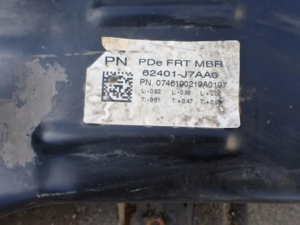 Carrinho transversal Hyundai OE usado OEM 62401-J7AA0 image 5
