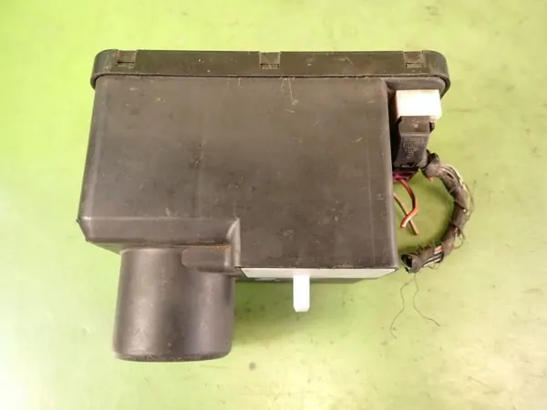 Pompe de verrouillage central OEM 4A0862257C Audi 80 B4 image 2