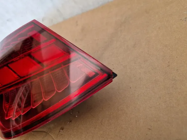 Linker achterlicht Mercedes C-Klasse A206 image 2