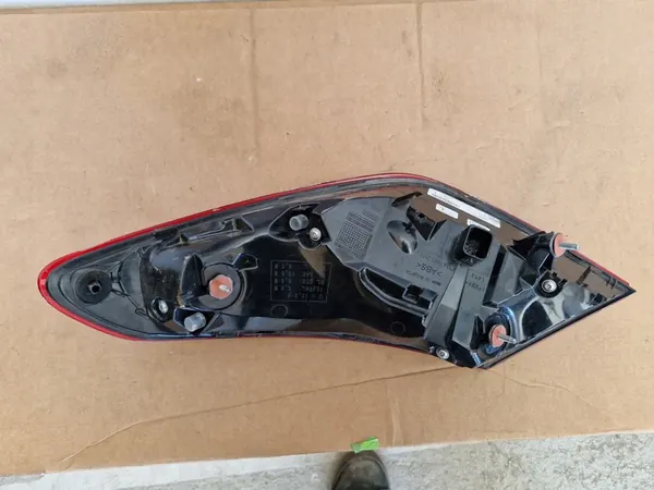 Linker achterlicht Mercedes C-Klasse A206 image 4