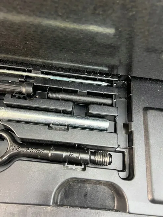 Radschlüssel OEM 8N0012219 für Audi A4 S4 B8 8K image 3