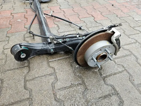 HYUNDAI I10 II Hinterachse OEM Teil image 4