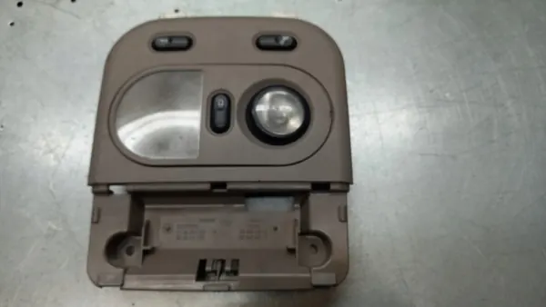 Éclairage Cabine OEM 01 pour Renault Master II 2.5DCI image 2