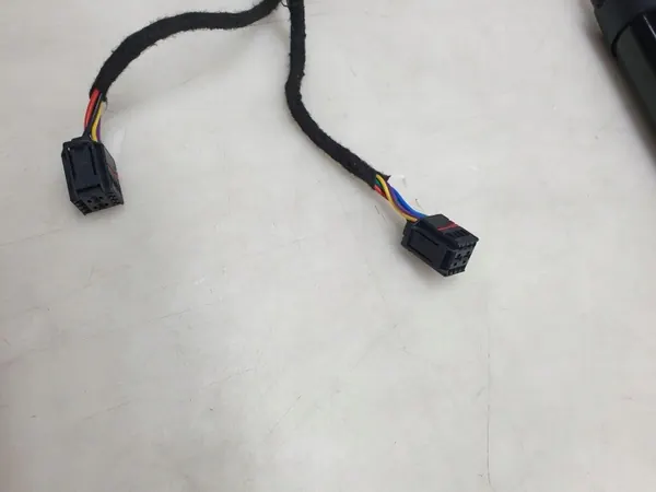 OEM MLMH04ZFJUKQJ0711X takaluukun kaasujouset V60 2019-2024 image 7