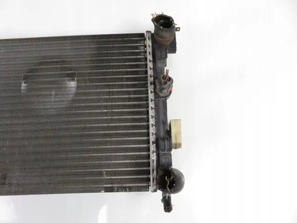 Radiateur d'eau d'occasion OEM 6R01212530 Audi VW image 3