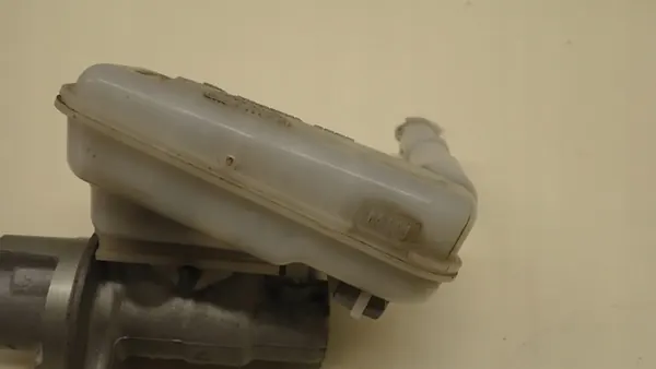 Cilindro de freio Ford Fiesta MK7 1.6 TDCI B-MAX 08-17R image 4