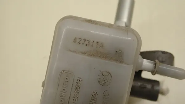 Cilindro de freio Ford Fiesta MK7 1.6 TDCI B-MAX 08-17R image 7