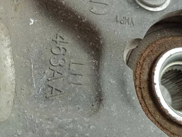 Moyeu de roue Jeep OEM 68346851AA Avant Occasion image 5
