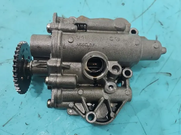 Pompe à huile OEM 04E115109C pour VW Golf VII 1.4 TSI image 2