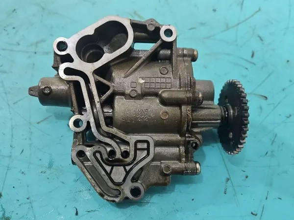 Pompe à huile OEM 04E115109C pour VW Golf VII 1.4 TSI image 3