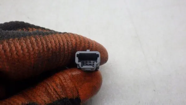 OEM 878167711R bakre dubbel säkerhetsbältesspänne image 5