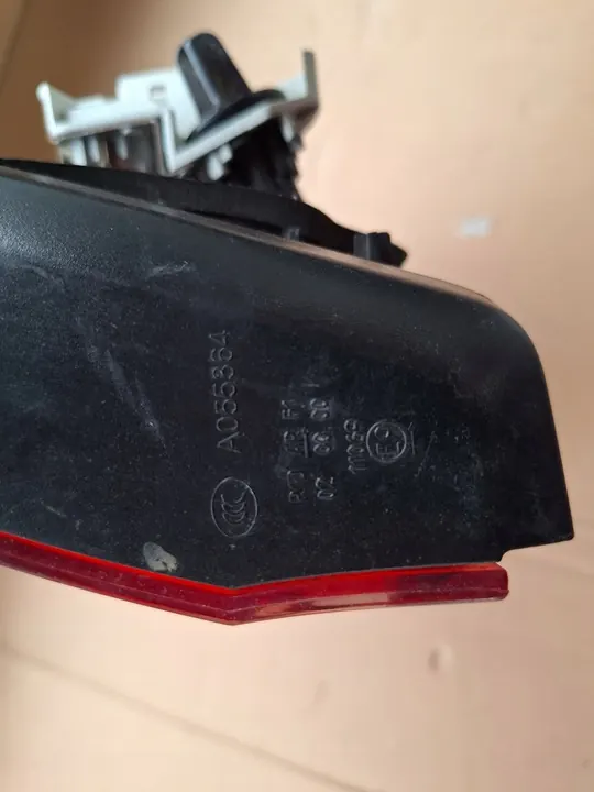 Luz Trasera Derecha VW Golf VII Kombi image 9