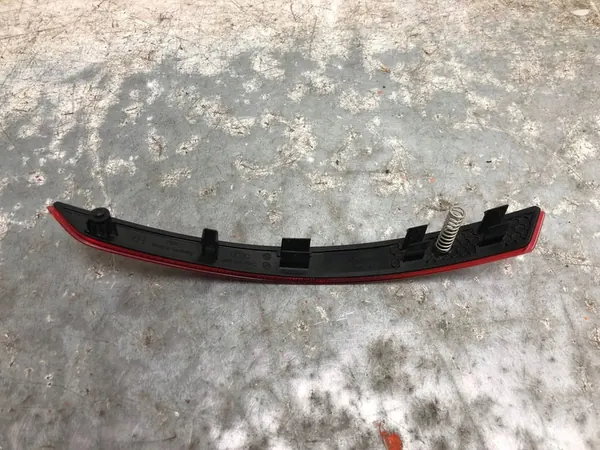 Takaoikea Heijastin Audi A4 B9 8W0945106C image 3